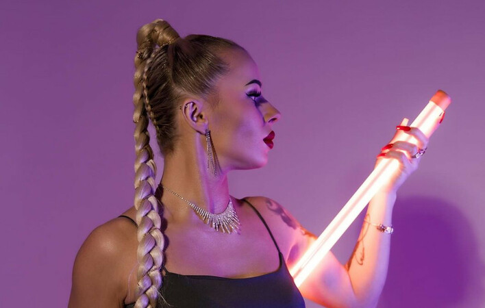 Mega debiut disco polo: Malutka - Corazon! Posłuchajcie premiery!