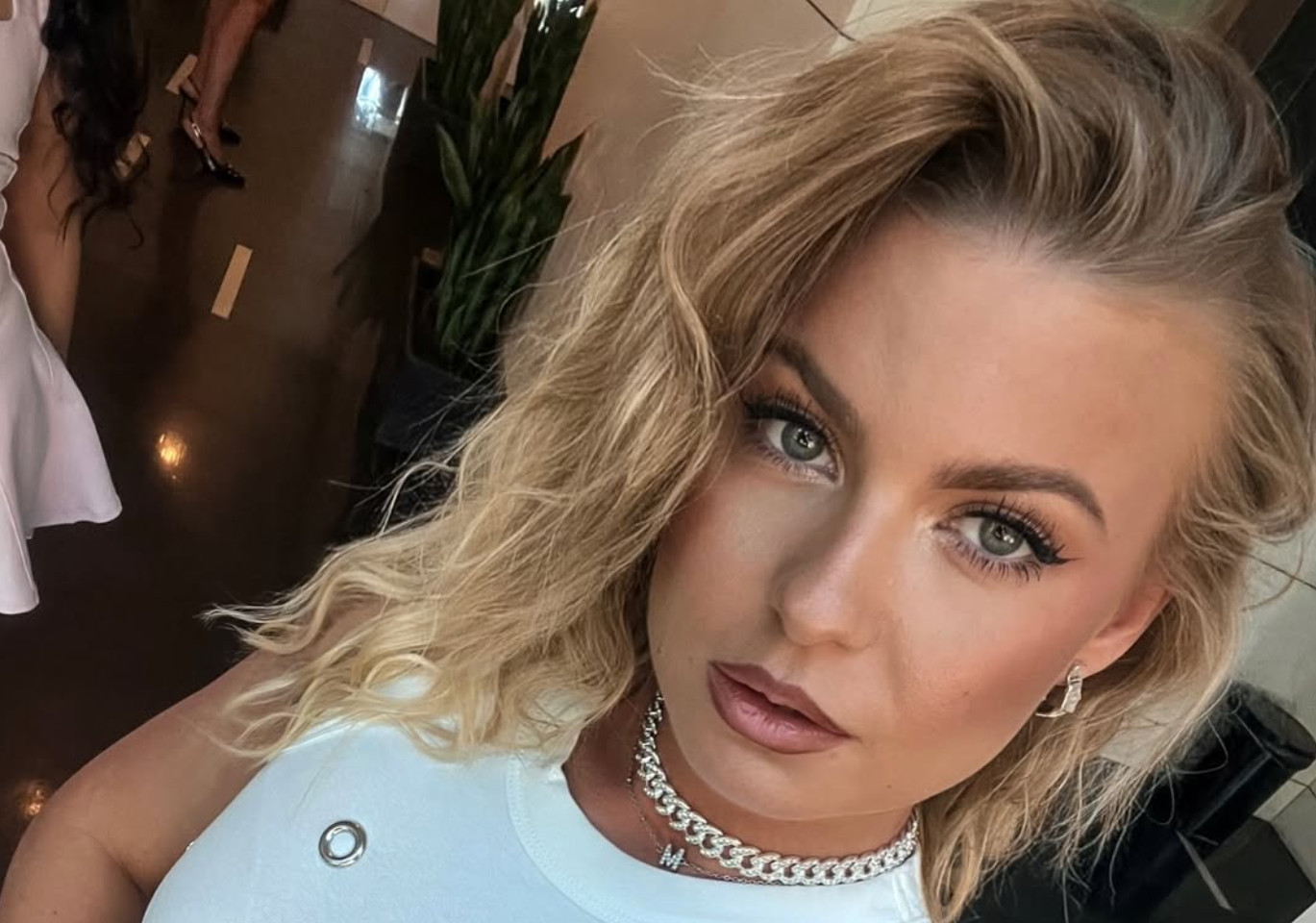 Mega głęboki dekolt i odważny tatuaż! Marlena Sztando kusi nowym zdjęciem
