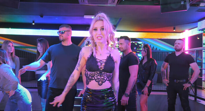 Mega gorący debiut w disco polo! Ciocia Krystyna - Miękka faja! Zobaczcie nowość! Gwiazda TikToka zaskakuje!