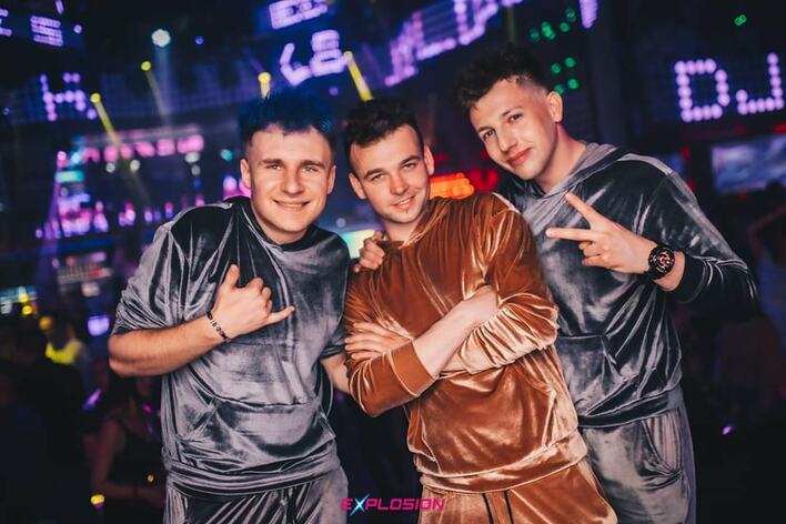 Mega hit disco polo, który wciąż podbija serca! Sprawdź, dlaczego zespół Menelaos rządzi sceną muzyczną!