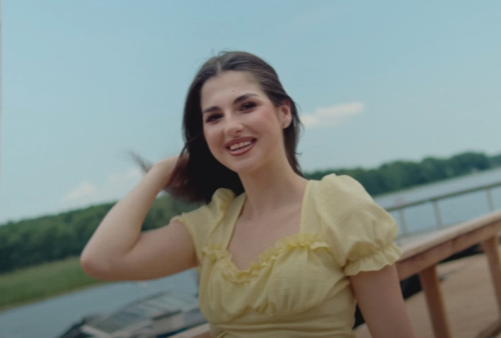 Mega Jump zaskakuje nowością „Ona” – piosenka, która może podbić parkiety tego sezonu