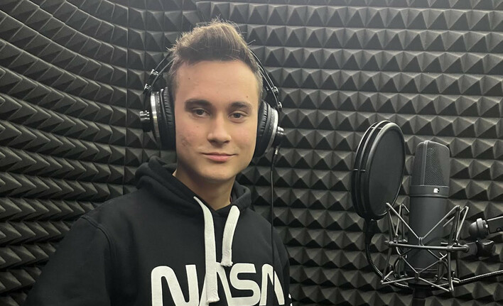 Mega Koliz: Od debiutu po nową muzyczną petardę!