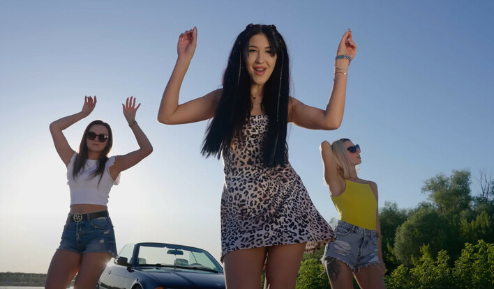 Mega premiera: Sylwia Kossakowska prezentuje „Uwierz” – osobisty utwór z wyjątkowym przesłaniem