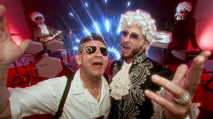 Mega premiera! Wyjątkowy duet! Łobuzy i Zenek Martyniuk razem w nowości ”Mandacik”!