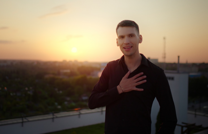 Mega premiera! Zespół Bayera zaskakuje nowym utworem ”Podróż w nieznane” – fani będą poruszeni