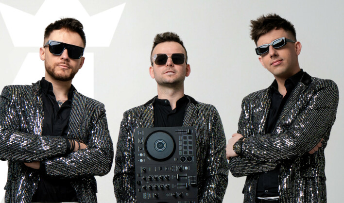 Menelaos wyznacza nowy kierunek w disco polo! Ich najnowszy singiel pt. „Halo Księżniczko„ najlepszym numerem w historii?!