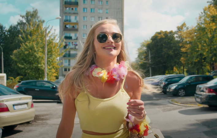 Fani zachwyceni! Popularni gwiazdorzy disco polo szastają dolarami?! Oferują wylot na ”Kanary”!