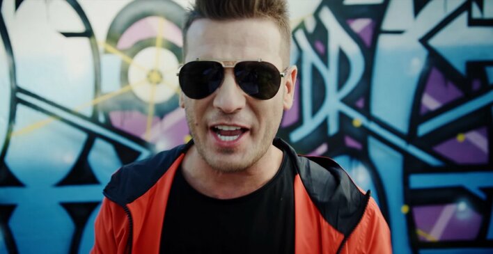 Artysta disco polo wprost poinformował o milionie, który wpłynął na jego konto!