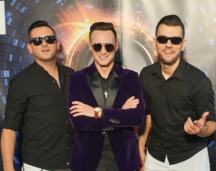 Gwiazdor disco polo szczęściarzem?! Ogromna suma na koncie uwielbianego zespołu! 