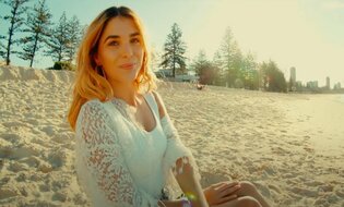 Wokalista disco polo w miłosnej historii zaklętej w zdjęciach! Nowość podbije listy przebojów?!