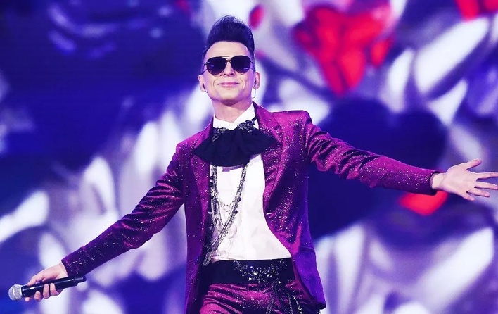 Mirosław Trzciński uchylił rąbek tajemnicy! Gwiazdor disco polo zaprezentował fragment nowej produkcji zespołu Milano! Zapowiada się hit?! 