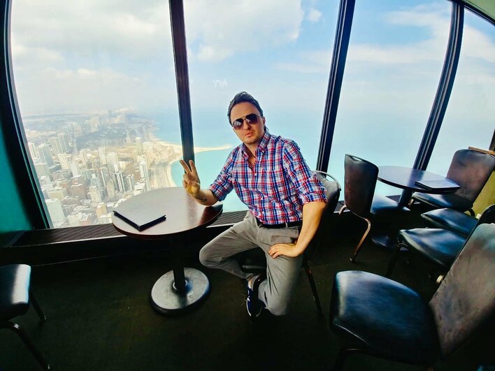 Młoda fanka disco polo uciekła z domu.Twierdzi, że była w ciąży z popularnym wokalistą!