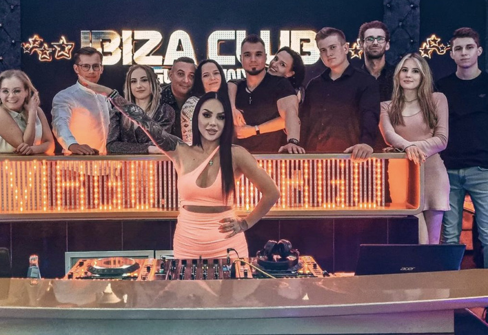 Uczestniczka programu Projekt Lady podbija rynek disco polo! Gwiazda odsłoniła karty! Wiemy czym zaskoczy fanów muzyki tanecznej! 