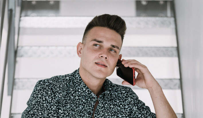 Niemożliwe? Znany gwiazdor disco polo ma własny warsztat stolarski! Luka Rosi zdradził jak mieszka [Zdjęcia]