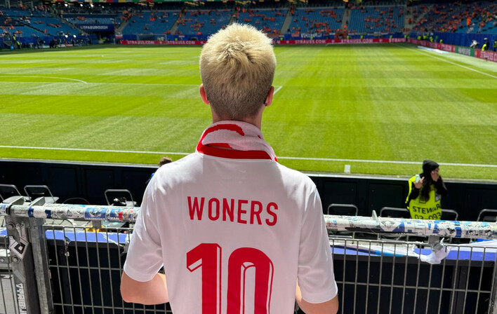 Młody Gwiazdor Disco Polo W Hamburgu! Wspiera Polskich Piłkarzy Na Euro 2024
