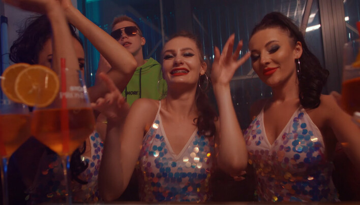 Młody wokalista disco polo zaskakuje energiczną premierą! Zobaczcie nowość od Woners pt. „Tabaluga„!