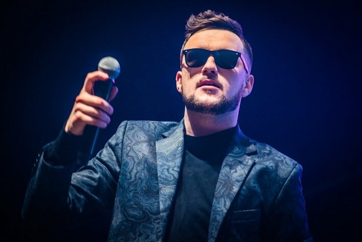 Mocne słowa w kierunku fanów! Gwiazdor disco polo nie szczędził słów. 