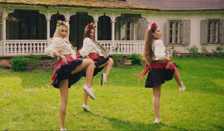 Motyw folk w disco polo ciągle ma się świetnie! Zobaczcie kolejną propozycję w tym klimacie.