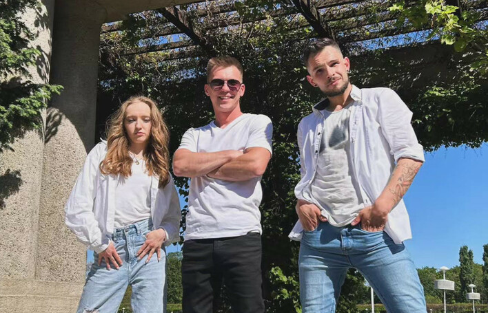 Mr. Adi zaskakuje nowym teledyskiem. Kto wystąpi? Jakie tajemnice skrywa? Premiera już 30 maja!