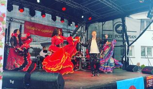 Mr Sebii i fascynujący wieczór na festiwalu Biesiada z Gwiazdami Romskimi