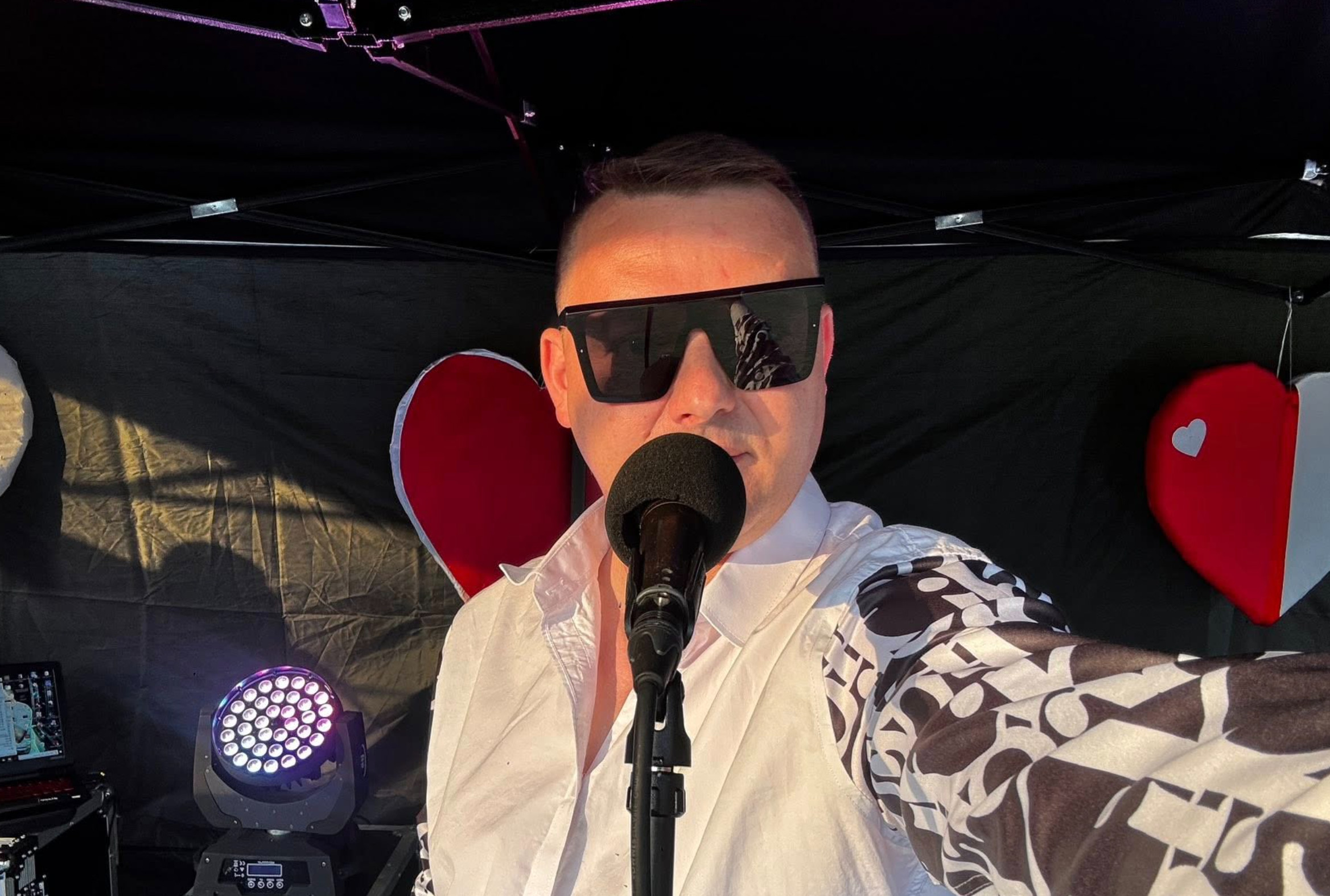 Mr Sebii wraca z nową wersją ”Doktorka”! Fani dopięli swego – klasyk disco polo zyskał drugie życie

