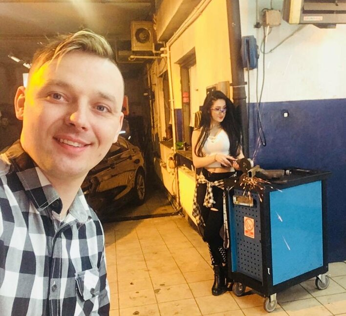 Mr Sebii zaatakowany? Jego auto zostało uszkodzone!