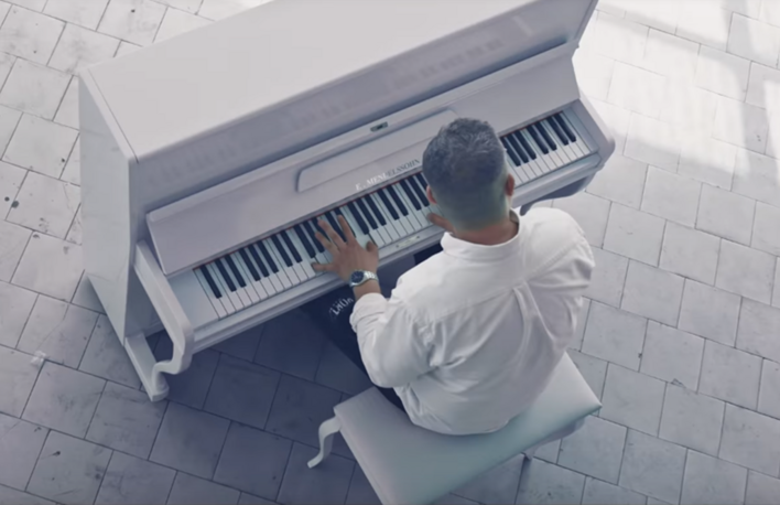 Muzyk disco polo oczarował internatów! Znacie tą melodię? Zobaczcie nietypowe nagranie VIDEO!