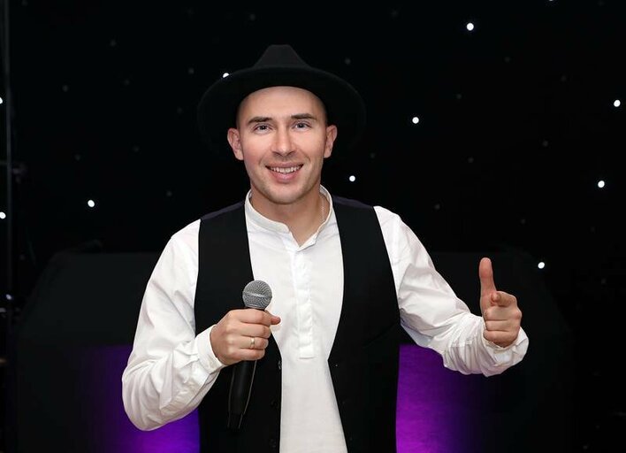 Muzyka weselna... Przy czym się bawią się Polacy? | VIDEO