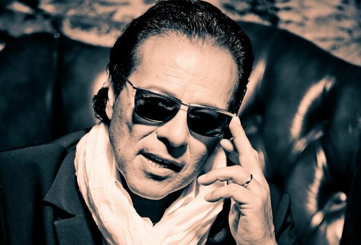 Na co gwiazdor disco wydaje swoją fortunę!