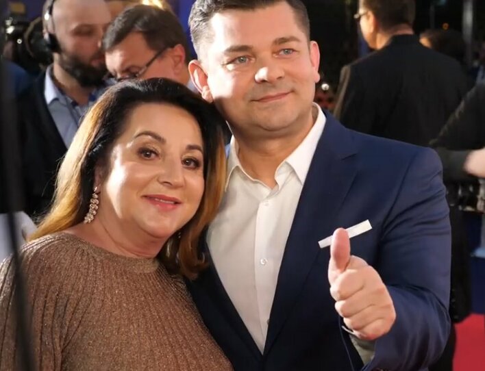 Nie lubisz disco polo?! Tym bardziej powinieneś obejrzeć film "Zenek" o Zenku Martyniuku!