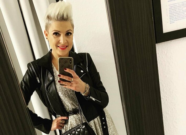 Naga Magda Narożna! Gwiazda disco polo w niezwykle ponętnym wydaniu!