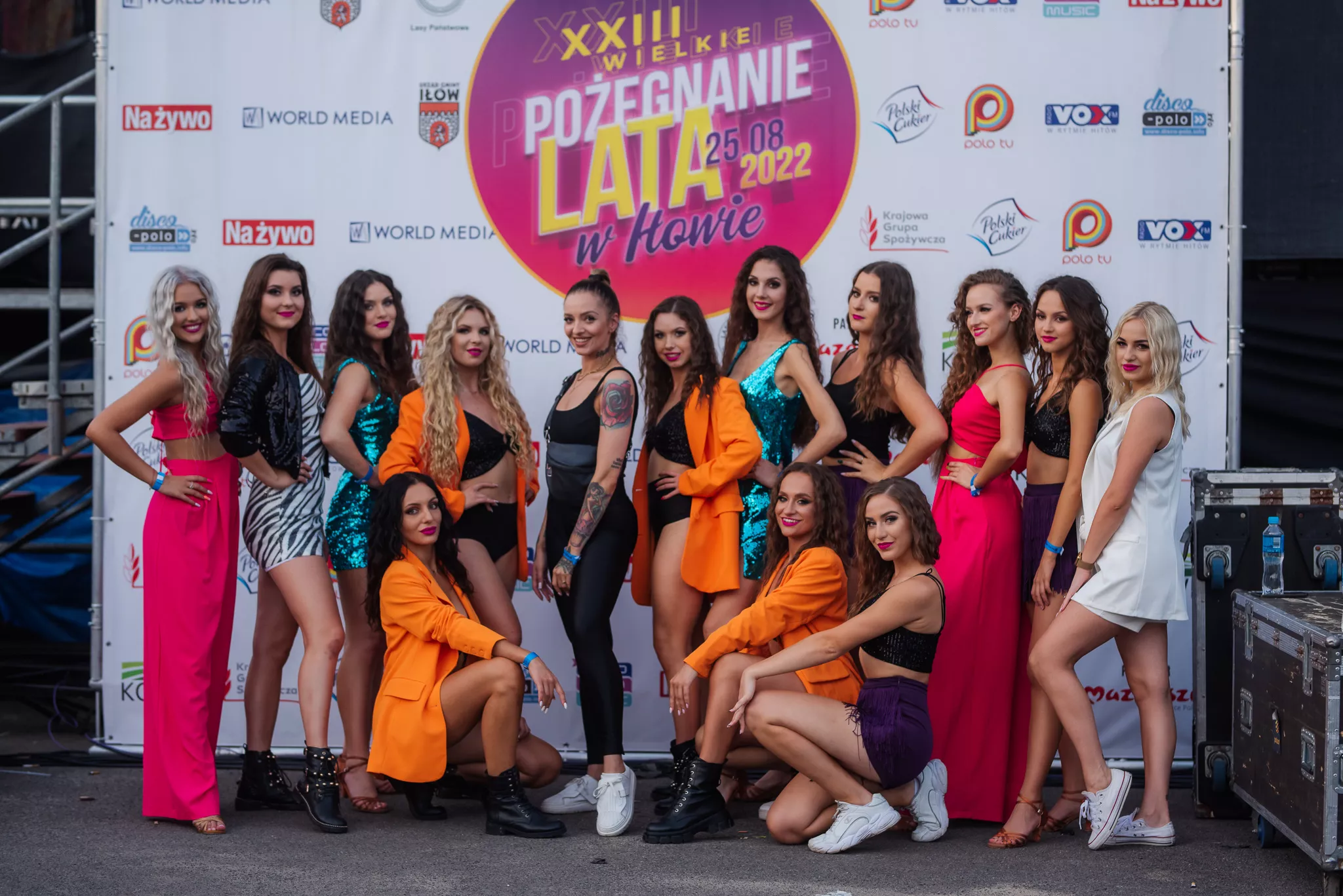 To najlepsza grupa taneczna w Polsce - Temptation na wielkiej imprezie disco polo! Zobaczcie materiał zza kulis! | VIDEO