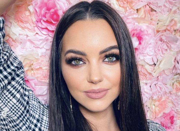 Jej ciało jest idealne?! Najpiękniejsza wokalistka disco polo Angelika Żmijewska zachwyca na BARDZO odważnych zdjęciach!