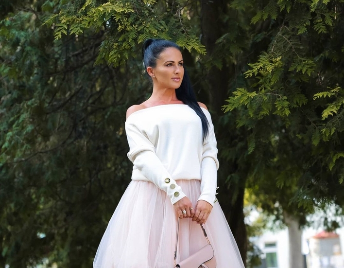 Najpiękniejsze nogi w disco polo?! Wokalistka disco polo pozuje w Dubaju, na tle popularnego Burdż Chalifa!