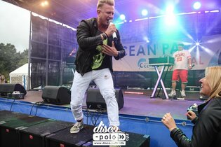 Najprzystojniejszy wokalista disco polo zaskoczył całą Polskę podczas jednego występu!