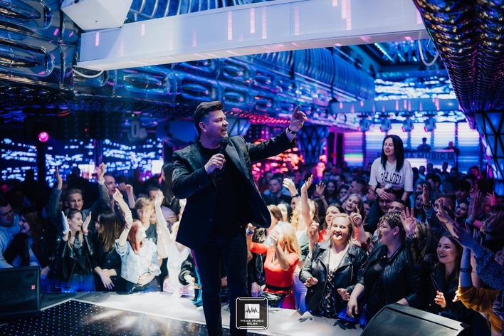 Największe wydarzenie muzyczne w Mega Music Wilga! Koncert Zenona Martyniuka już 8 października! Do zdobycia PAKIET VIP! 