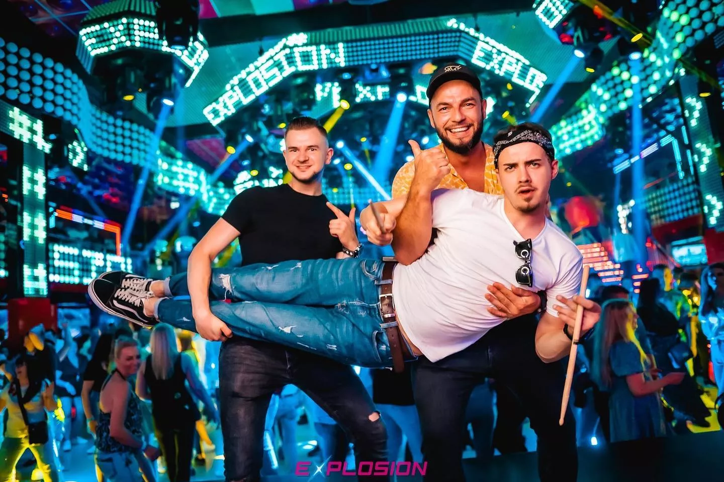 Największy hit zespołu Shantel „A Ty daj„ odświeżony! Wersja na rok 2023 podbija Polskę