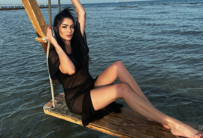 Natalia Adamczewska czyli Młoda z programu Farma w wyjątkowym coverze hitu „Baju baj” Anny Jantar

