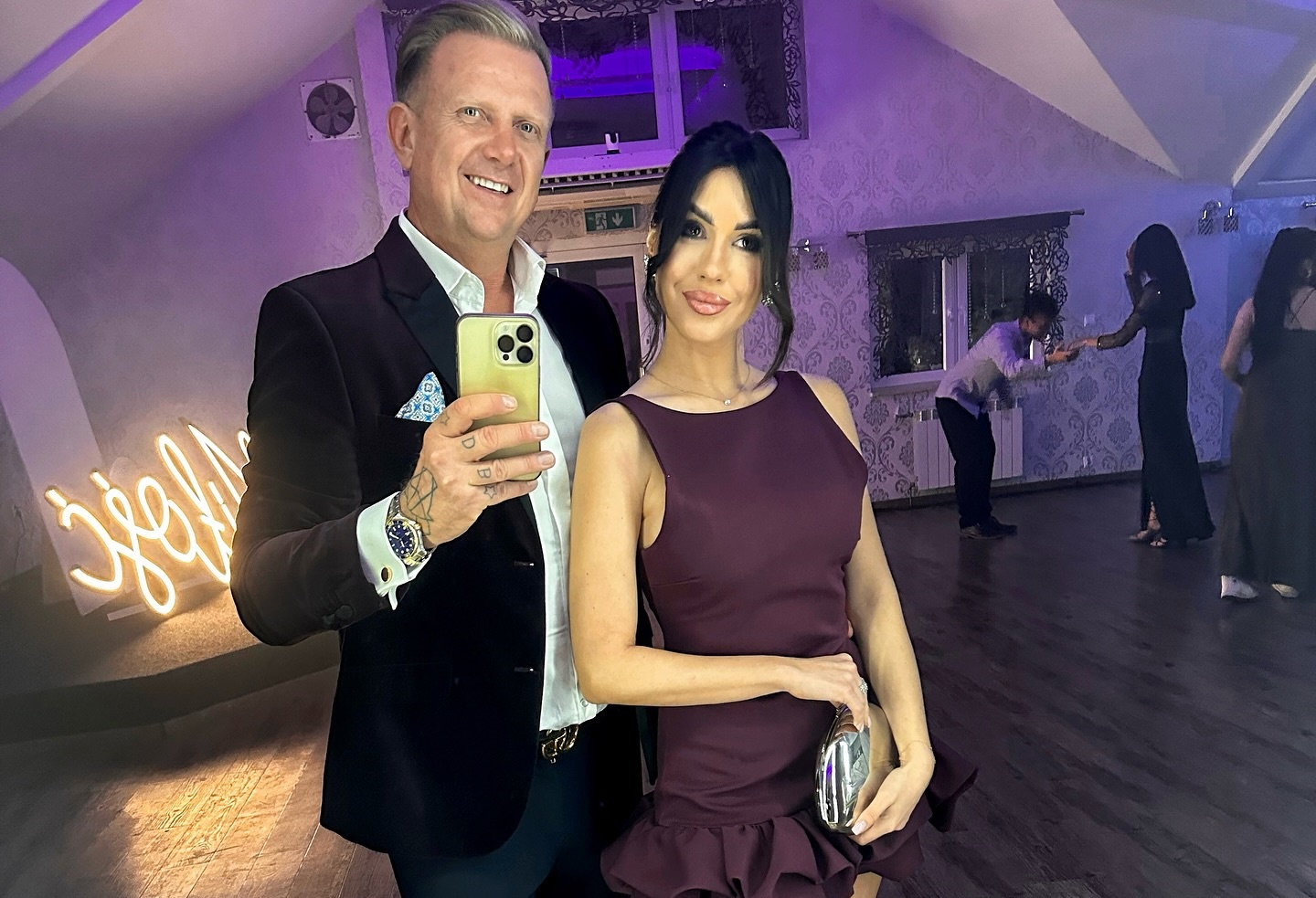 Natalia Troczyńska i lider D-Bomb Bartek Padyasek wyglądali razem wyjątkowo na branżowym weselu! | FOTO