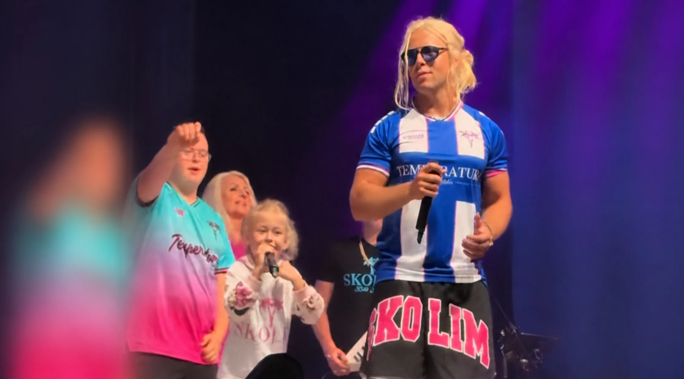 Nic słodszego nie zobaczycie! Mała fanka zaśpiewała „Daj mi jedno słowo" ze Skolimem (VIDEO)
