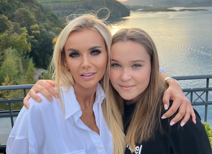 Nicole Chwajoł córka Moniki Chwajoł Świętuje 16 Urodziny: Od dolarsowego tortu do luksusowych Pprezentów