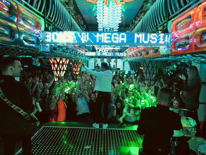 Nie do wiary! Gwiazda disco polo omal nie rozniosła znanego klubu! | Mamy VIDEO