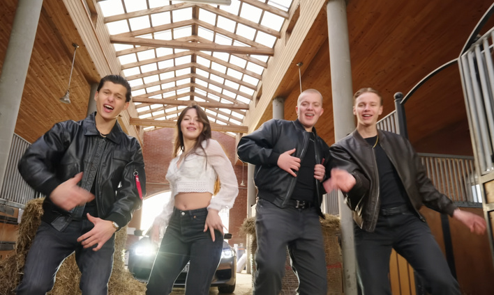 „Nie na siano” od Moralesa hitem sieci – nowość w świecie disco polo