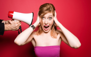 Nie słuchaj głośnej muzyki, bo grozi Ci wysoki mandat! - nie ważne, czy to Chopin czy disco polo!