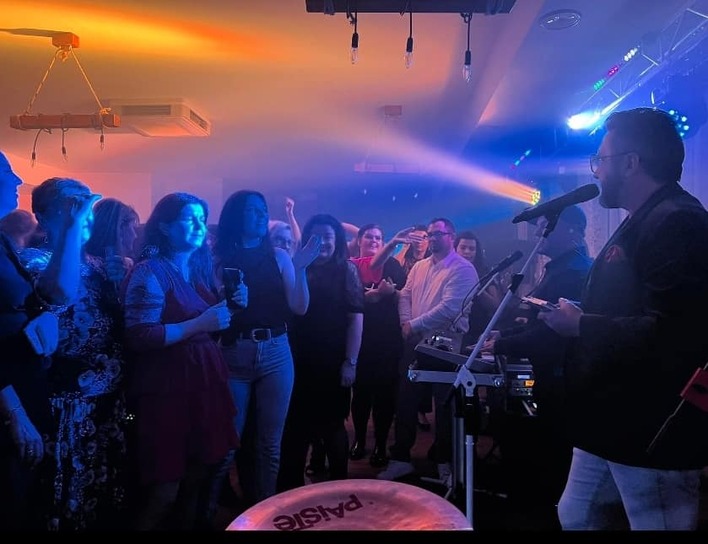 Nie uwierzysz, jak Andre uszczęśliwił kobiety na Dzień Kobiet swoimi hitami disco polo!