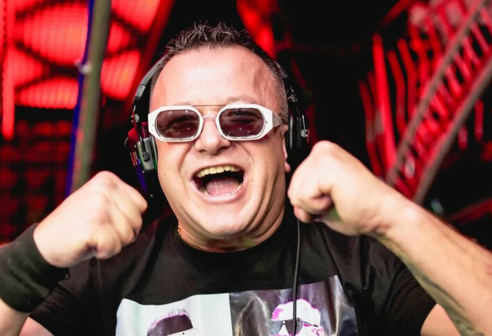 Nie żyje DJ Hazel. Znaleziony w aucie nad jeziorem! CO SIĘ WYDARZYŁO? – trwa śledztwo w sprawie śmierci legendarnego artysty