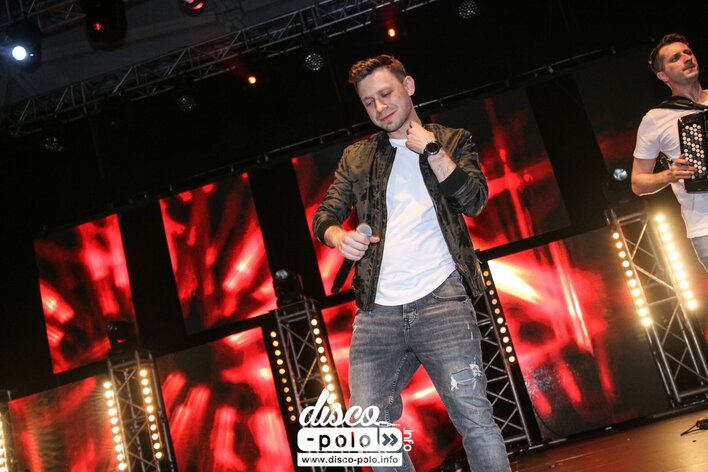 Niesamowity występ grupy Masters! "Żono moja" zaśpiewało tysiące osób! 