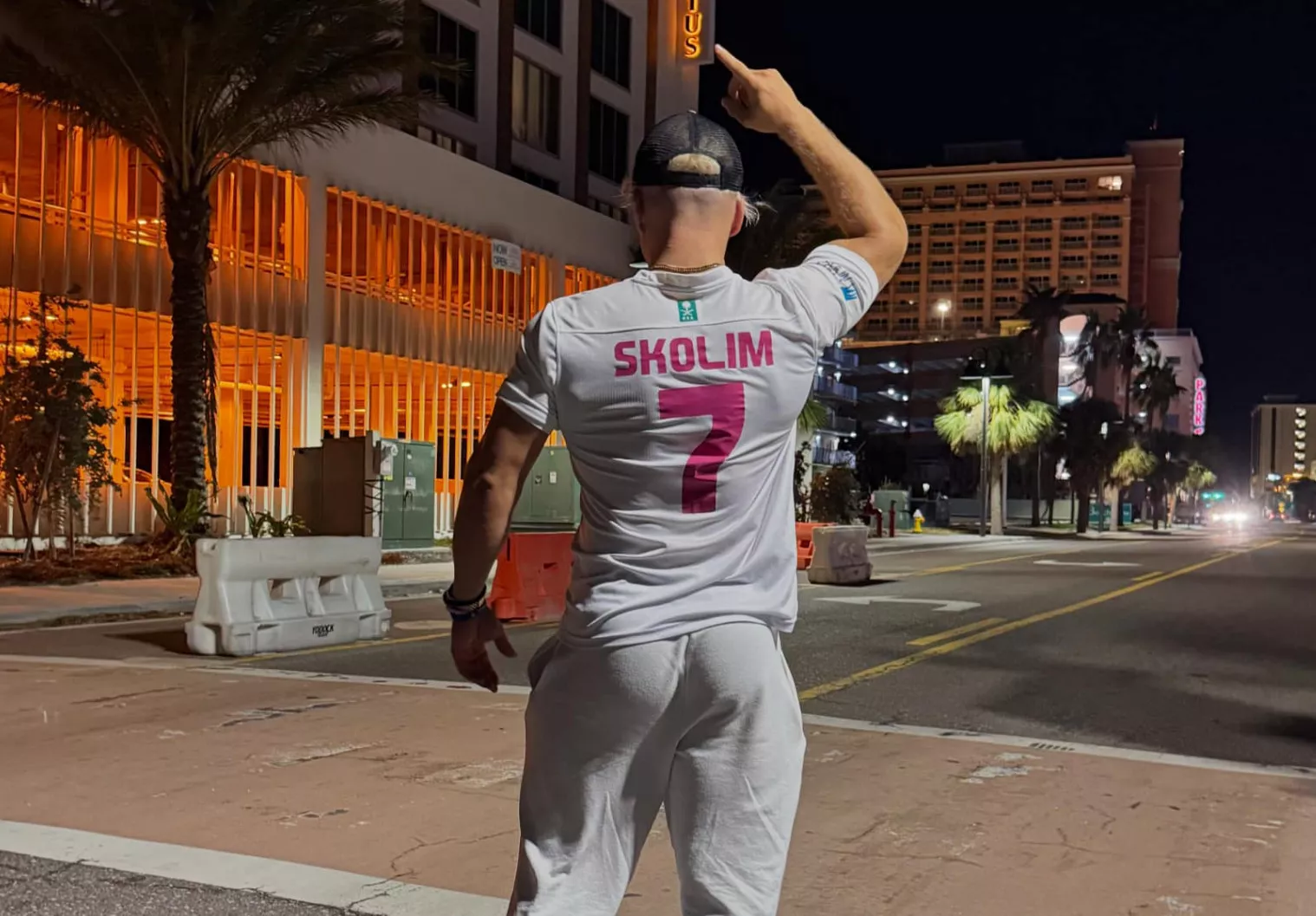 Niezapomniane show Skolima na Florydzie! „Kiss me Baby” w Clearwater rozgrzewa publiczność! | VIDEO
