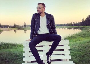 Niezaprzeczalnie w świecie disco polo jest to czas uwielbianego prezentera telewizyjnego. 