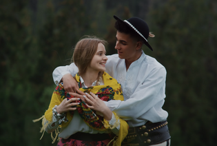 Niezwykła premiera popularnego artysty disco polo! Folkowe rytmy podbiją serca fanów?! 